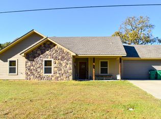 174 Collins Ct, Gladewater, TX 75647