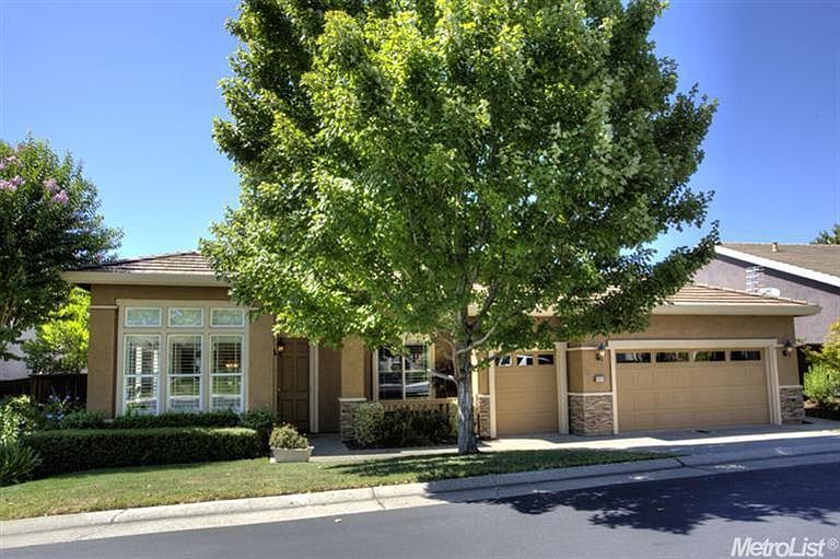 1st image of 3920 Coldwater Dr