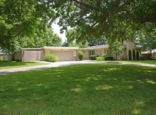 2560 S Inglewood Rd, Springfield, MO 65804