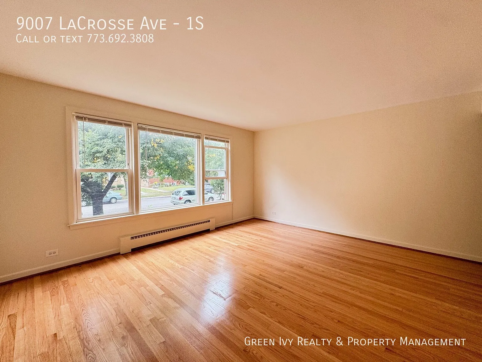 Spacious 2 Bed/1 Bath Condo in Skokie-Parking Included! — Photo 1