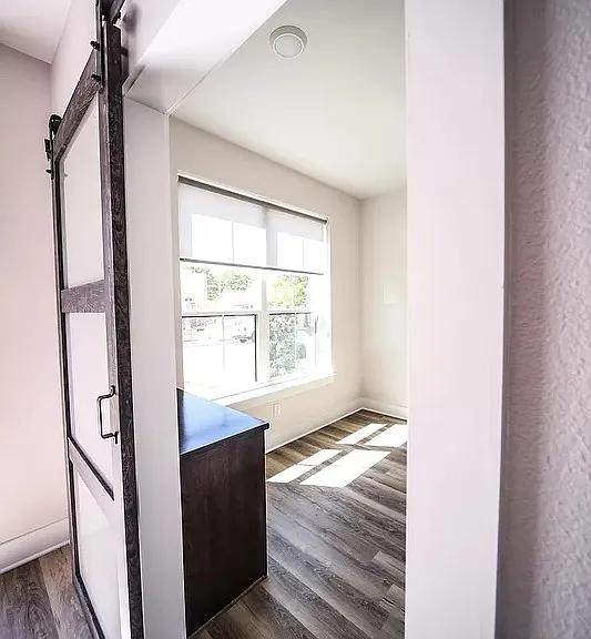 2340 Benbrook Dr — Photo 4
