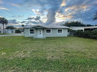 135 Akron Ave, Winter Haven, FL 33881