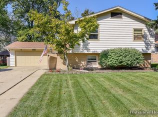 215 Hartway Ct, Montgomery, IL 60538