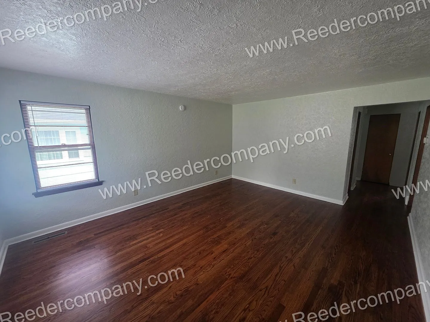 Spacious 3 bedroom 1 bathroom house in Hammond — Photo 2