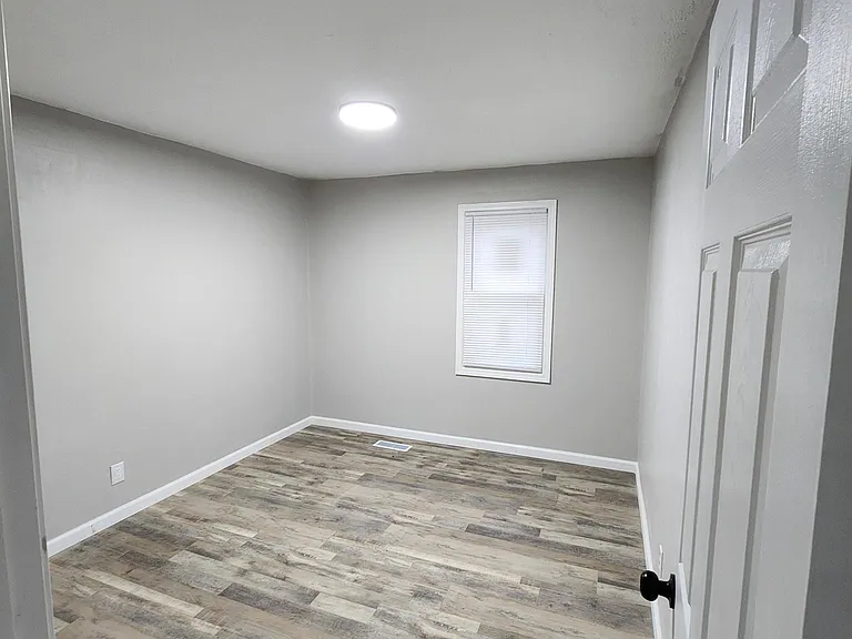 1330 McClung Ave — Photo 9