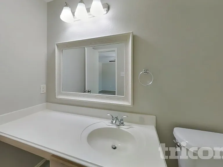 12402 Grossmount Dr — Photo 8