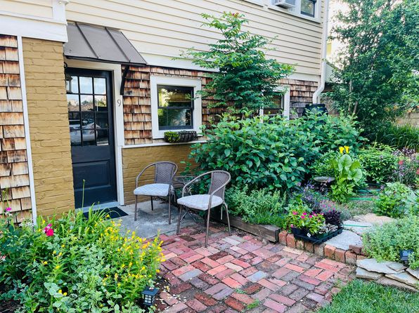 147 E Chestnut St APT 9