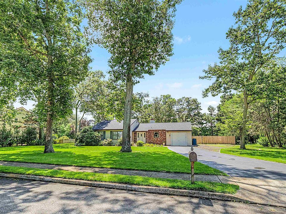 1st image of 38 Jill Ave