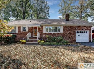 27 N Hill Rd, Colonia, NJ 07067