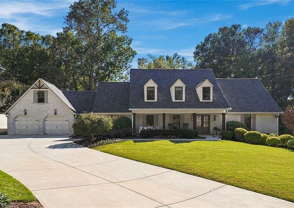 1st image of 785 Oakhaven Dr