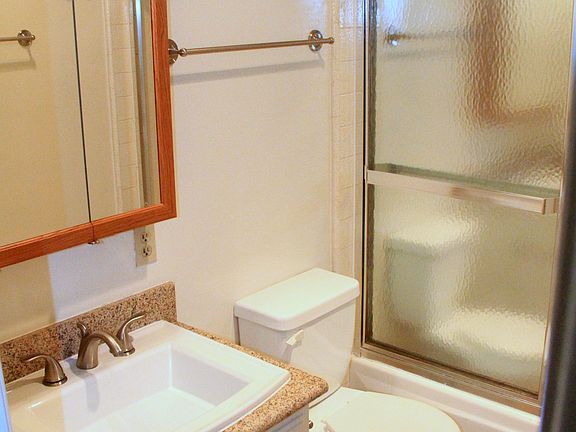 4th image of 301 Knob Hill Ave #43