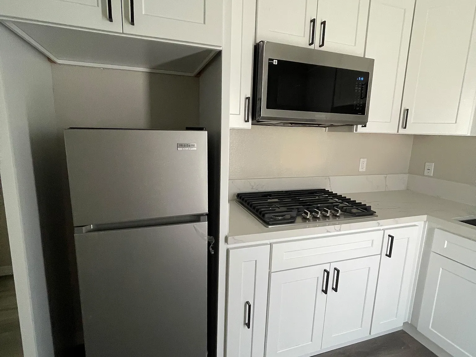 1 bed, 408 sqft, $2,200 — Photo 4