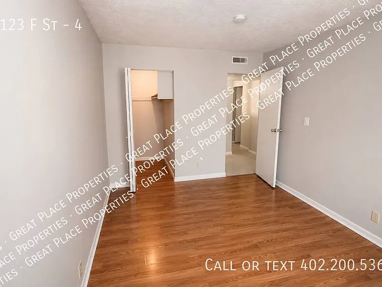 1123 F St #4 — Photo 12