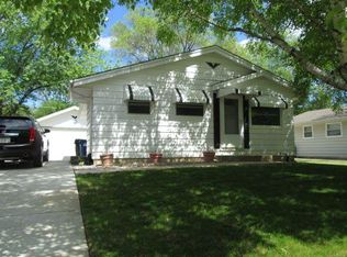 13 Oregon St, Racine, WI 53405
