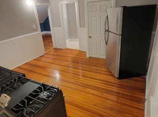 116 Coyle Ave FLOOR 3, Pawtucket, RI 02861