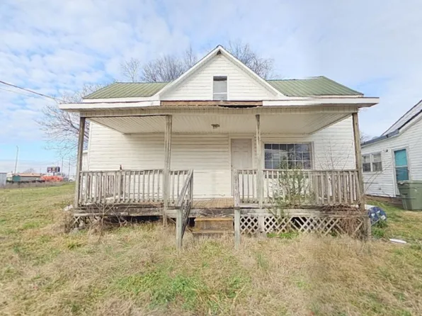 310 2nd St, Lawrenceburg, TN 38464
