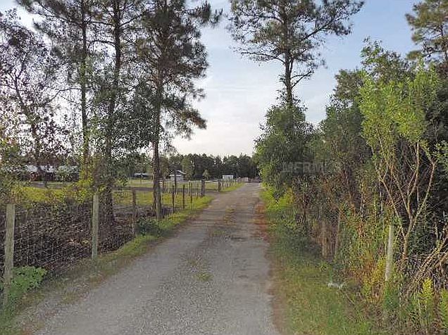 1st image of 3240 Cadehill Dr