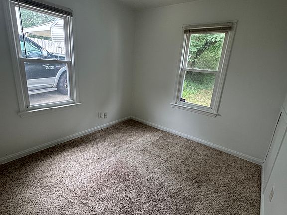 5th image of 1419 Leonora Ave