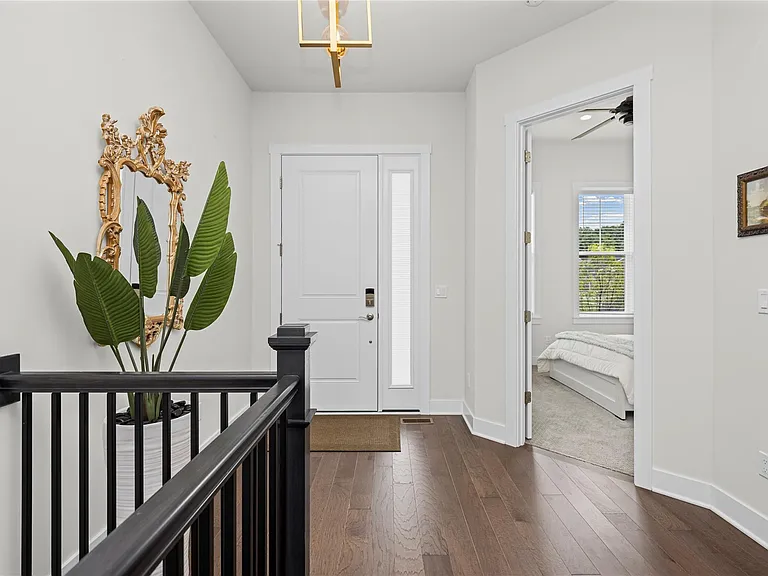 5636 Suffolk Ct — Photo 25