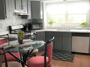 997 Robin Rd, Hillsborough, NJ 08844