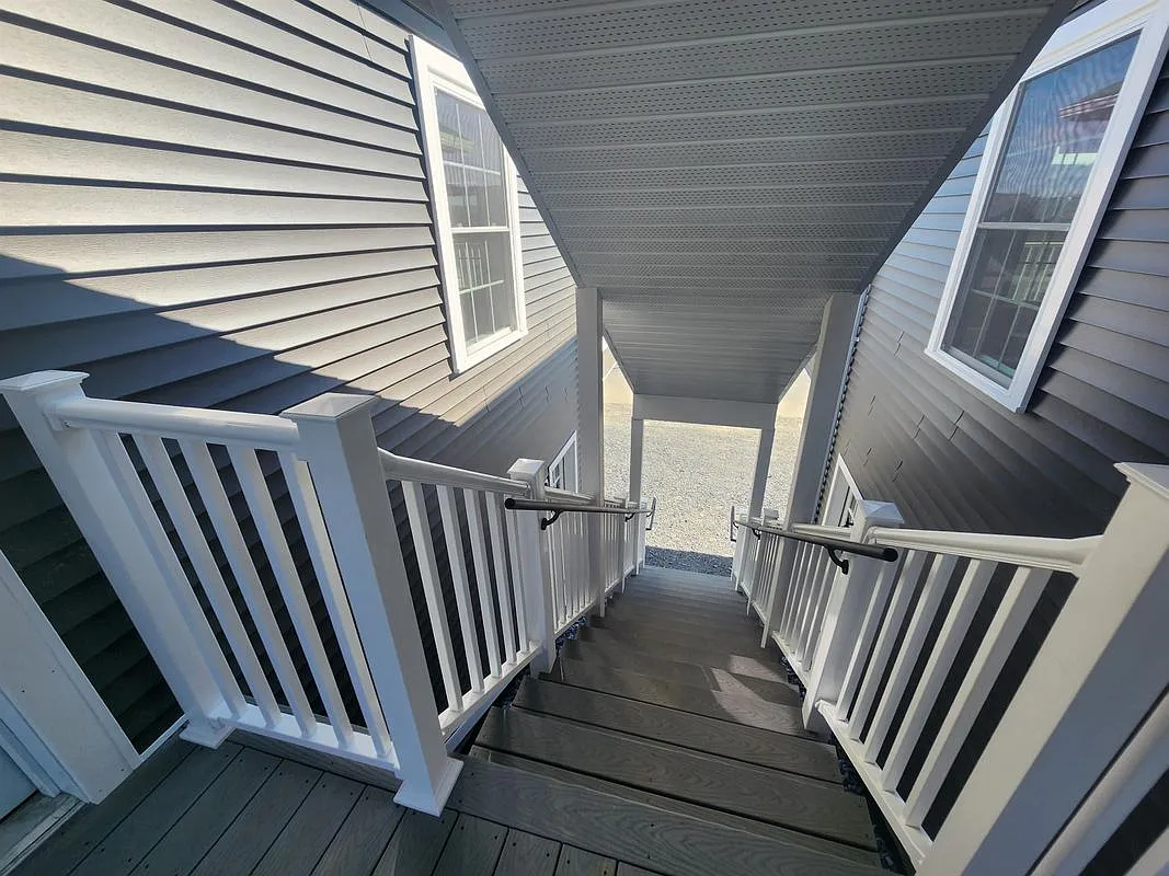 3 bed, 2.0 bath, 1280 sqft, $2,950 — Photo 3