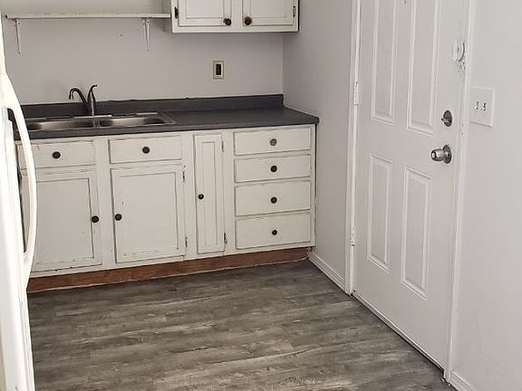 2nd image of 2428 N Osage St