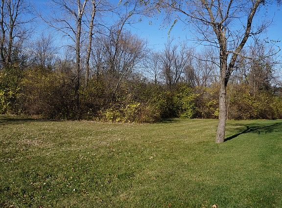 2nd image of 5573 Northcliffe Ln
