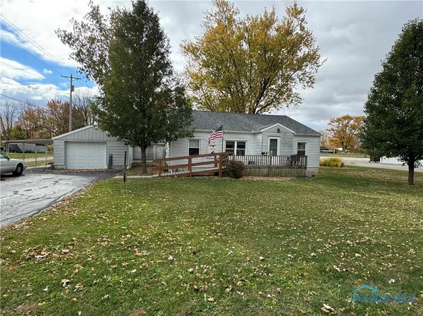 116 E Plum St, Deshler, OH 43516