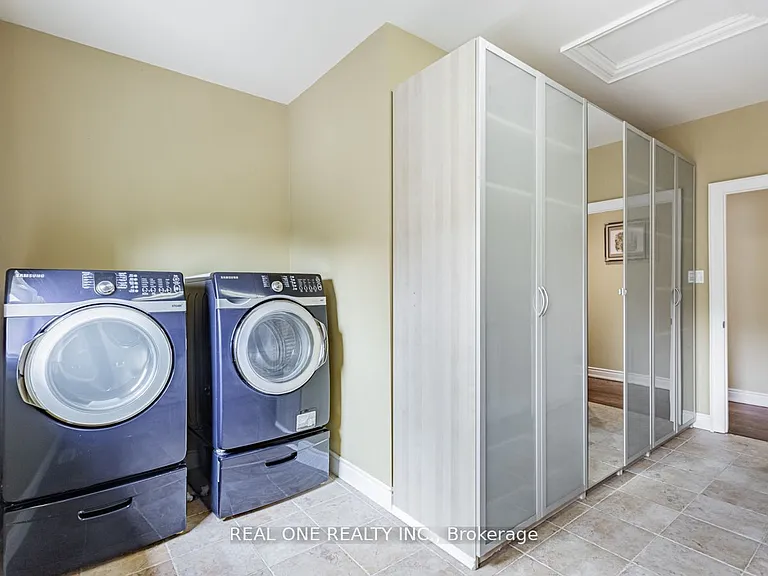 15 Royal Oak Dr — Photo 20