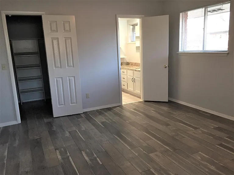 4041 NW 61st St — Photo 20