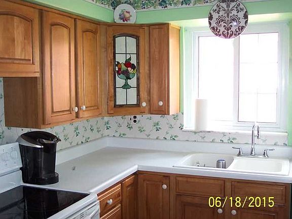 4th image of 314 Marcella Dr