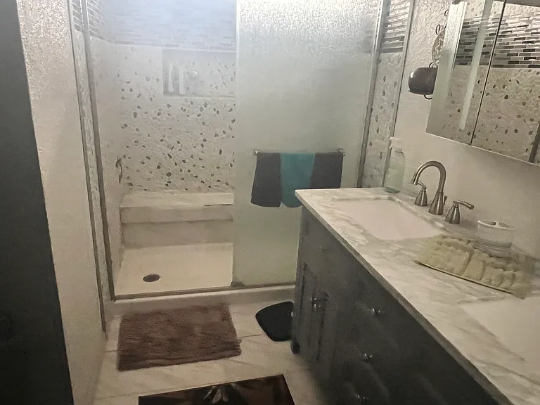 201 Cindy Ln — Photo 4