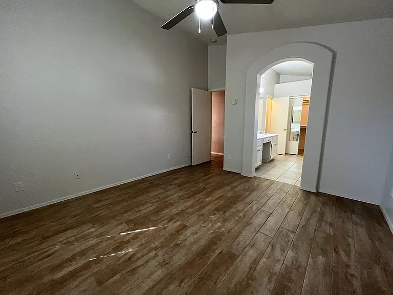 8347 W Audrey Ln — Photo 12