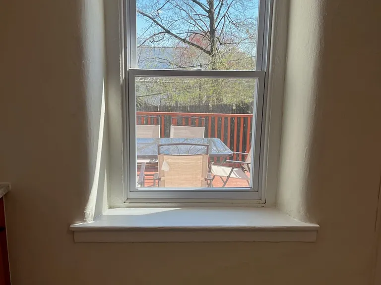 204 Pearl St — Photo 8