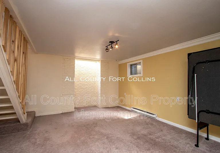 2730 Hanover Dr — Photo 15