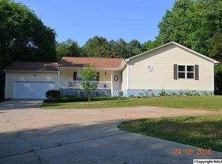 1783 Nick Davis Rd, Harvest, AL 35749