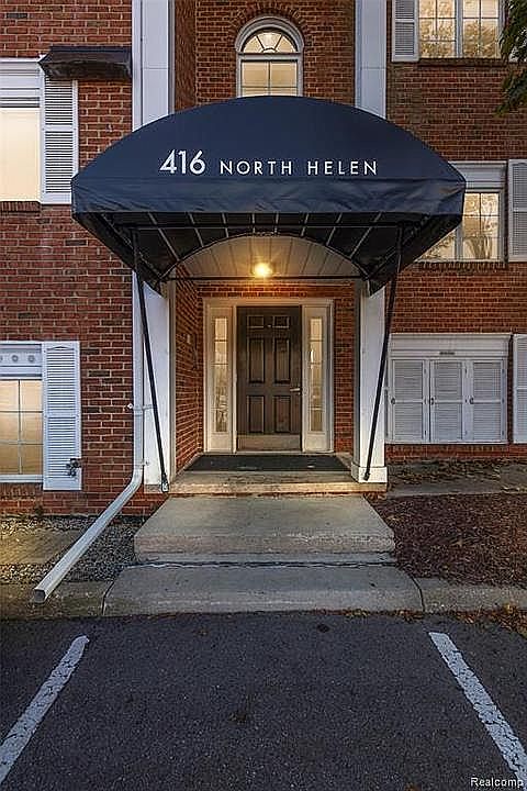 2nd image of 416 N Helen Ave