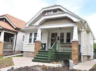 2226 S 69th St, West Allis, WI 53219