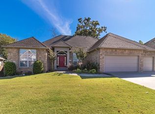 1300 NE Buckingham Blvd, Bentonville, AR 72712