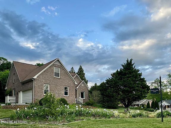 2nd image of 7824 Beckett Ridge Ct