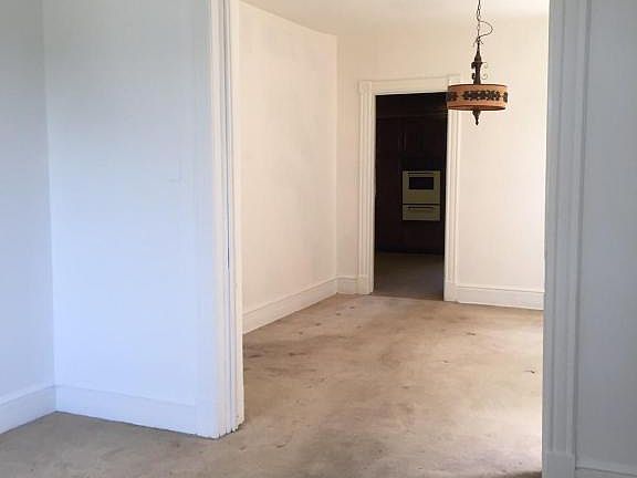 5th image of 94 Hendricks Ave