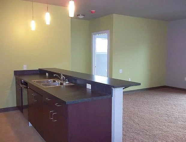 1137 Montana St — Photo 2