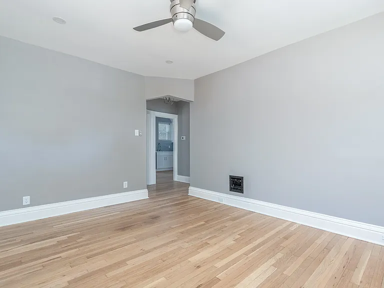 5339 Robert Ave — Photo 8