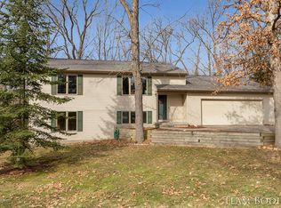 6481 Thimbleweed Ln NE, Rockford, MI 49341