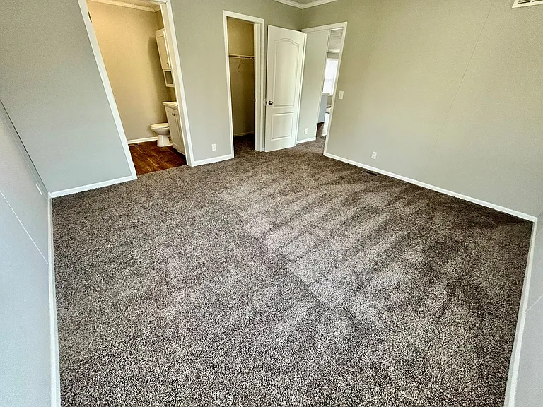 Hickory Knoll — Photo 130