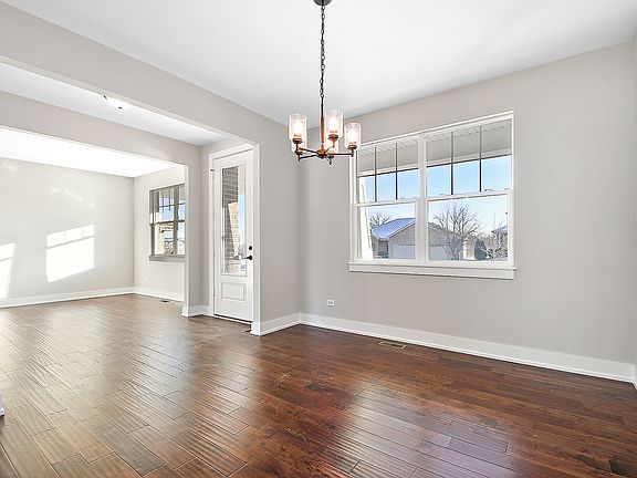 5th image of 16412 W Deerwood Dr