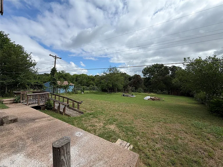 1412 Gatlinburg Dr — Photo 13