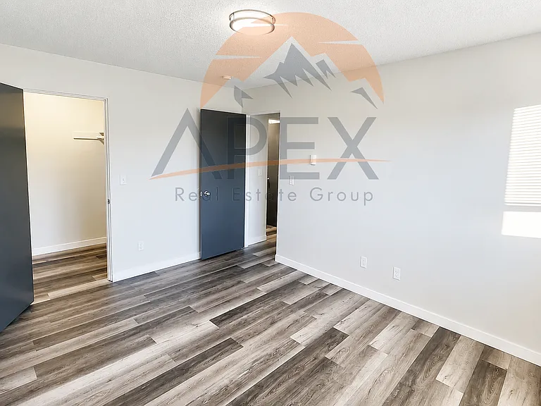 705 State Ave N #4 — Photo 10