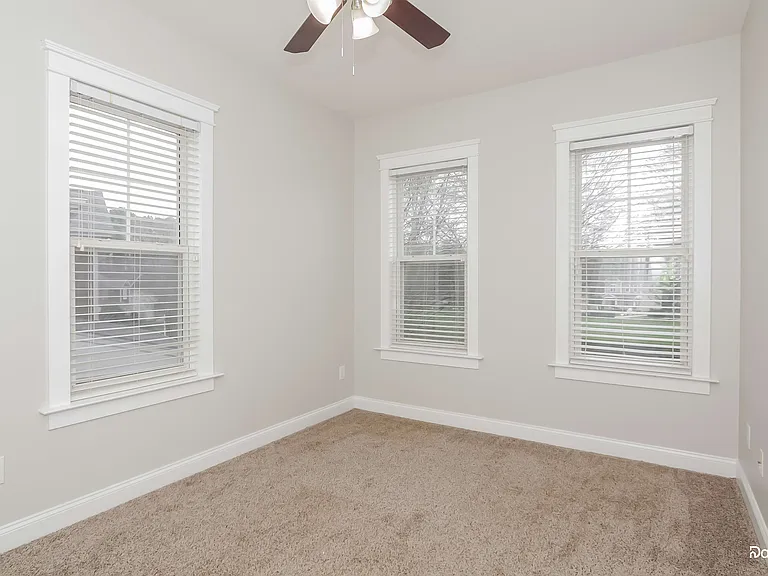 16125 Kelly Park Cir — Photo 11