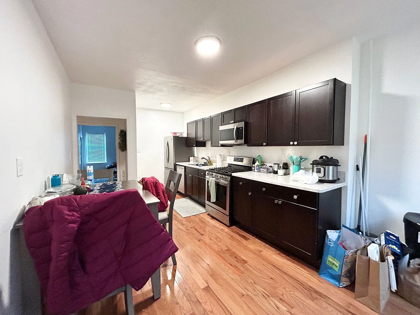 All Utilities Included, Eat-in Kitchen, Laundry on a Site — Photo 3